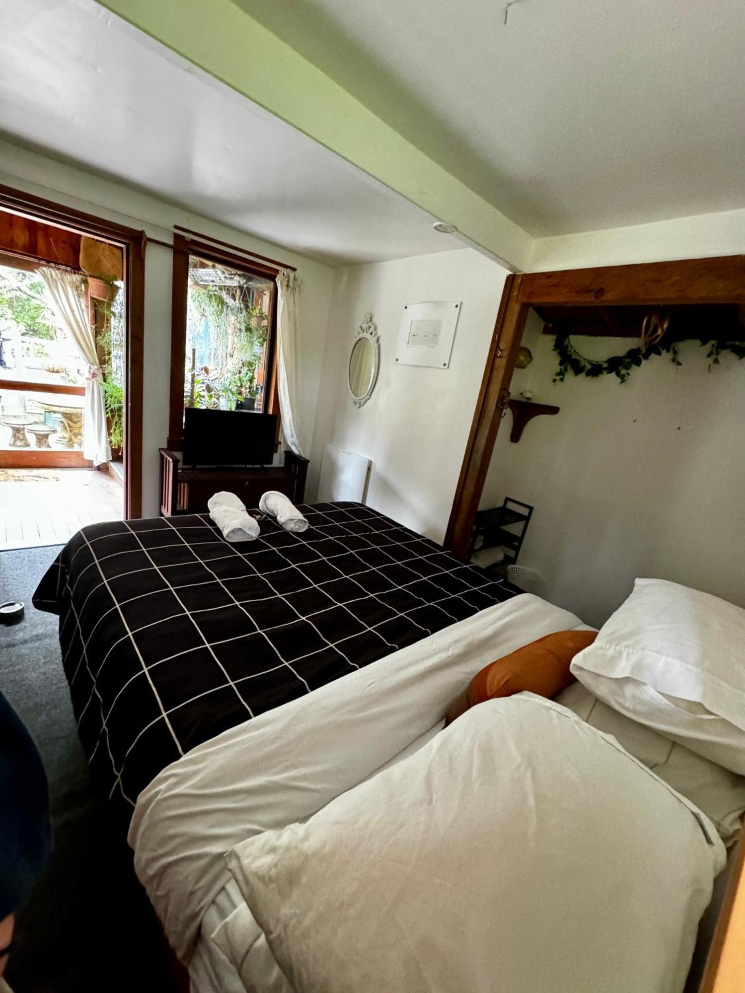 Waiheke Island Guesthouse Ostend Eksteriør billede